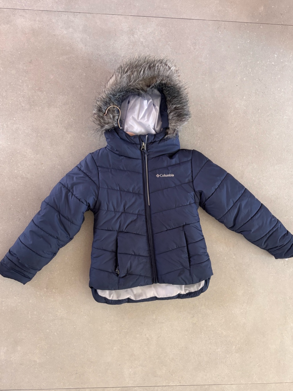 Columbia Kids Navy Blue Puffer Jacket with Faux Fur Trim Hood size xs (6)